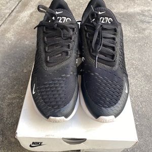 Nike Air Max 270 W